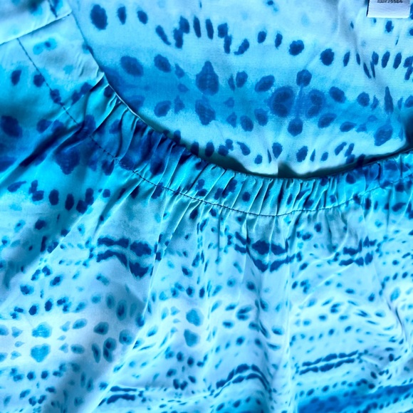 CHICOS BLUE OMBRÉ STRIPE PRINT TANK - Picture 3 of 6